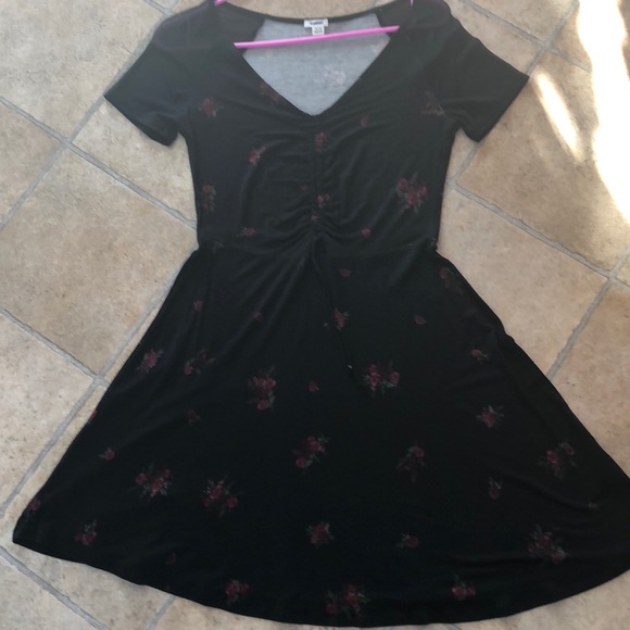 Garage short sheer sleeve floral dress